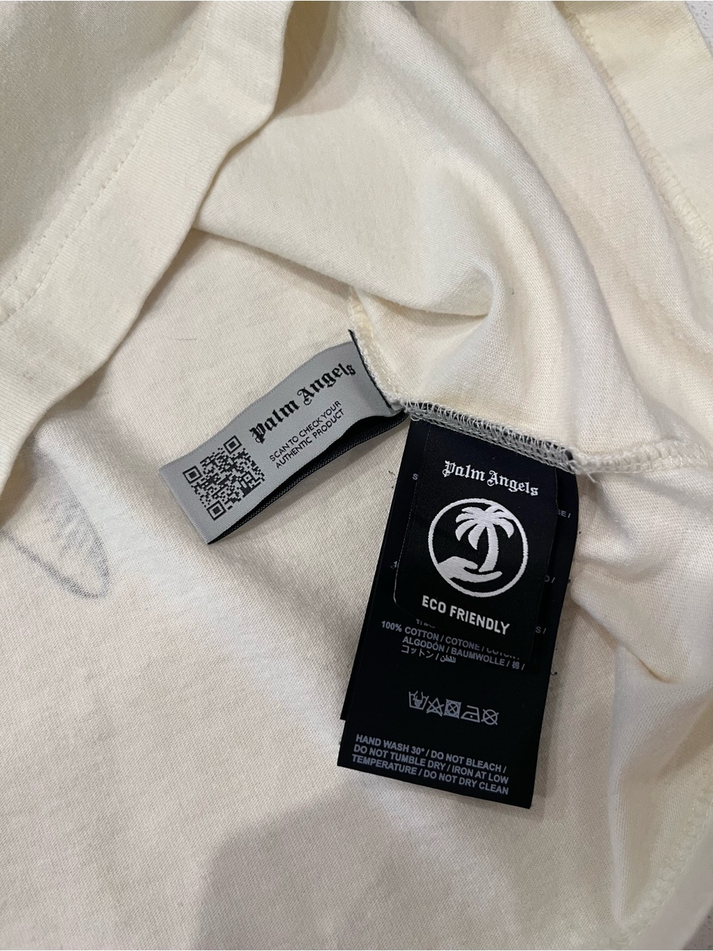 Palm Angels Cream T-Shirt with Black Shark Print - Picture 5 of 6